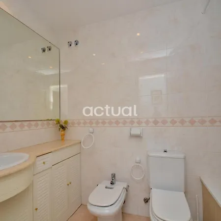 Apartment Gavina Esc B Bajos B *